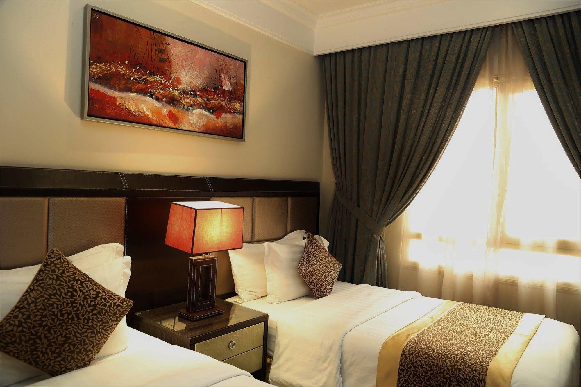 Boudl Kuwait Al Fahahil Aparthotel Kuwait City Exterior photo